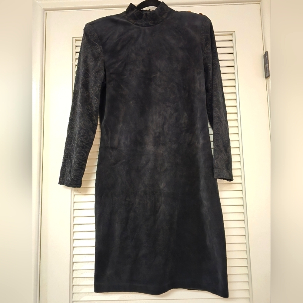 All That Jazz - Vintage Long-Sleeve Evening Dress With Faux Button Detail